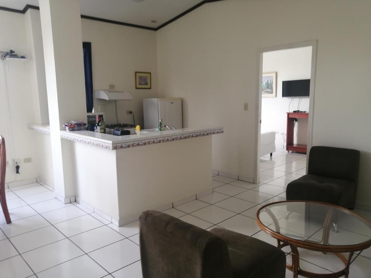 Hotel Villa Serena San Benito San Salvador Kültér fotó
