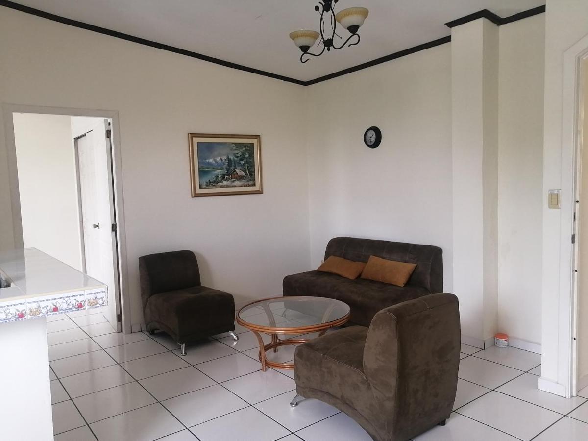 Hotel Villa Serena San Benito San Salvador Kültér fotó