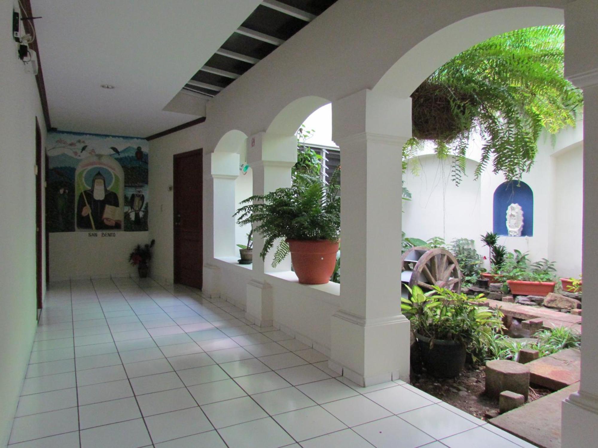Hotel Villa Serena San Benito San Salvador Kültér fotó