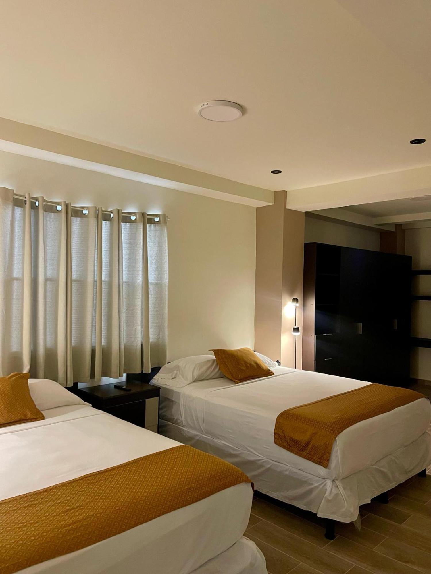 Hotel Villa Serena San Benito San Salvador Kültér fotó