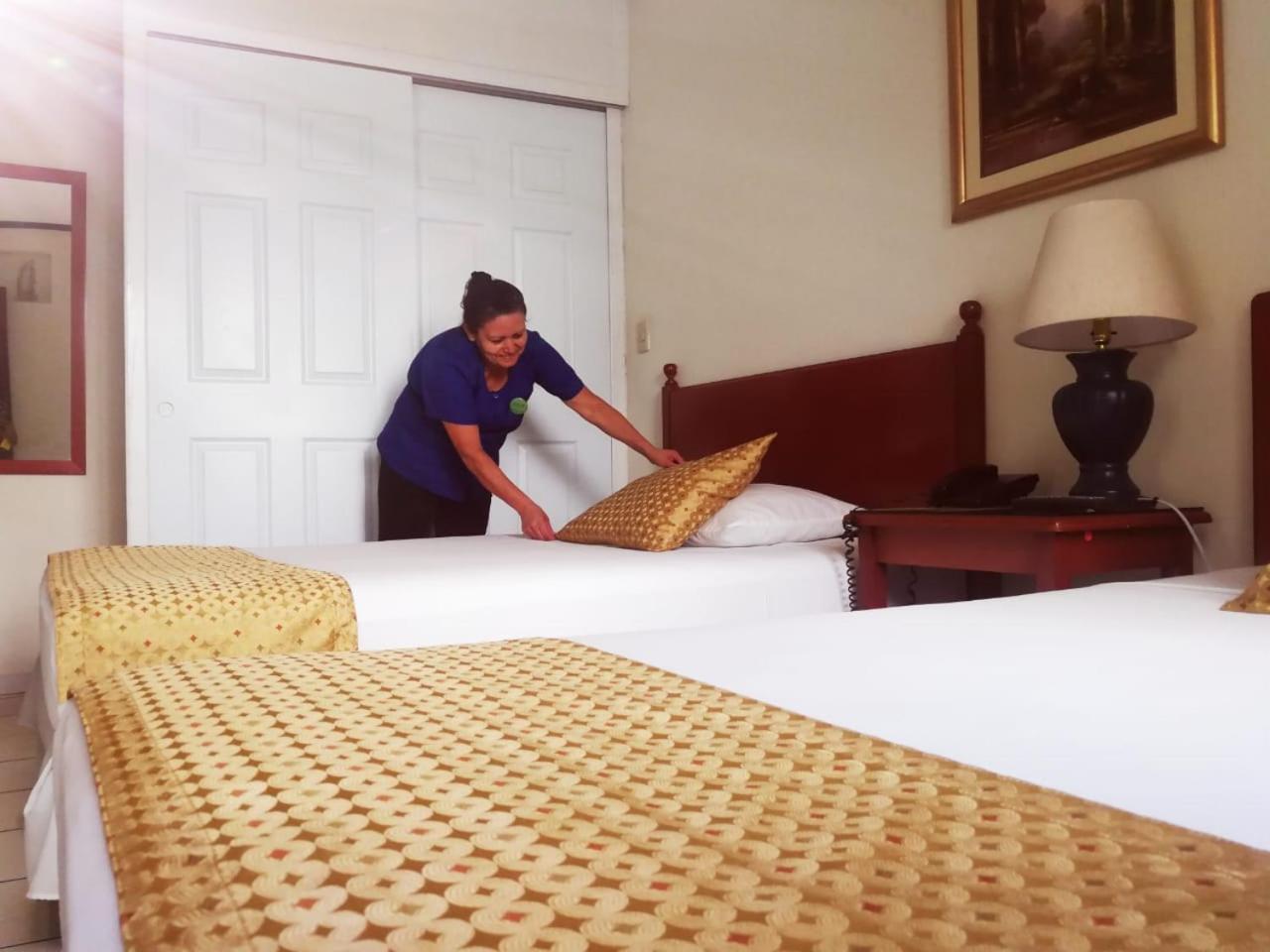Hotel Villa Serena San Benito San Salvador Kültér fotó