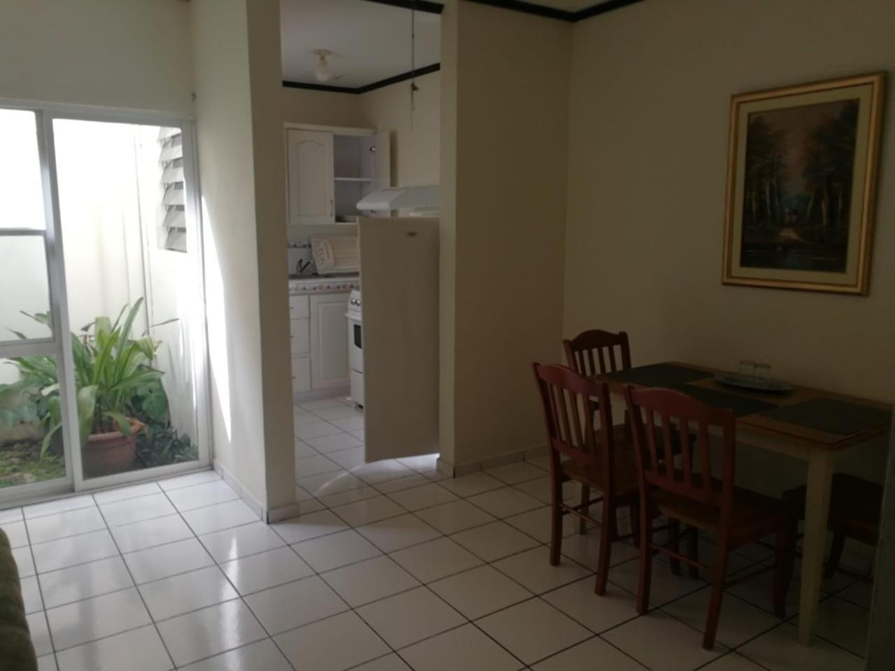 Hotel Villa Serena San Benito San Salvador Kültér fotó